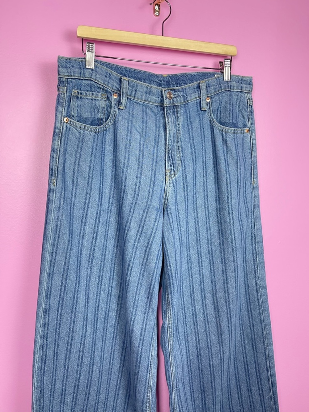 GAP UltraSoft Baggy Jeans Indigo Stripe Mid Rise Tencel Blend Women’s 31 Short - Picture 8 of 16